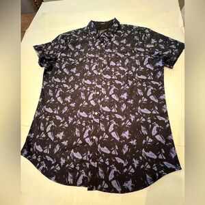 STEVE’S JEANS STRETCH  NAVY DESIGN DRESS SHORT SLEEVE SHIRT.  SIZE LARGE